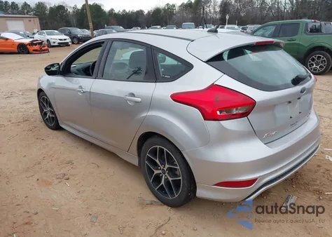 2015 Ford Focus Se z USA, uszkodzony, nr VIN 1FADP3K29FL314448
